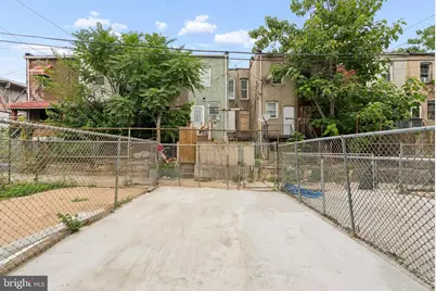 2416 E Hoffman Street, Baltimore, MD 21213 - Photo 19