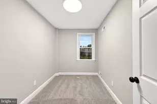 2722 N Rosedale St, Baltimore, MD 21216 - Photo 29