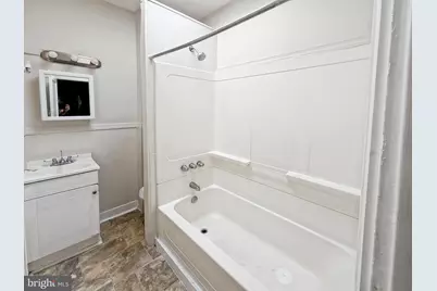 411 N Edgewood Street, Baltimore, MD 21229 - Photo 17