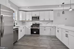 2605 E Hoffman St, Baltimore, MD 21213 - Photo 9