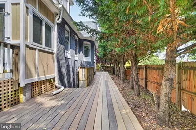 214 S Augusta Avenue, Baltimore, MD 21229 - Photo 71