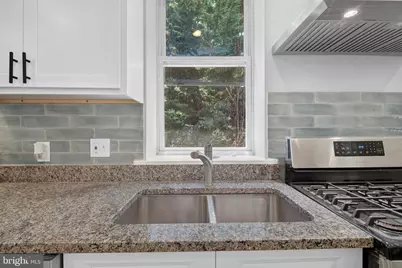 214 S Augusta Avenue, Baltimore, MD 21229 - Photo 29