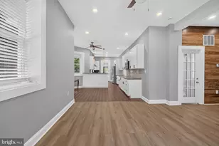 214 S Augusta Ave, Baltimore, MD 21229 - Photo 17