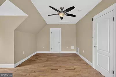 214 S Augusta Avenue, Baltimore, MD 21229 - Photo 43
