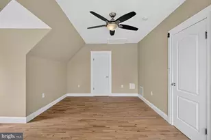 214 S Augusta Ave, Baltimore, MD 21229 - Photo 43