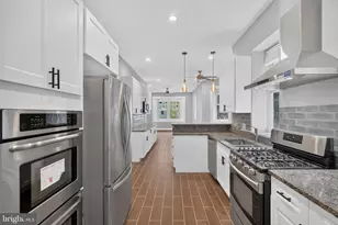 214 S Augusta Ave, Baltimore, MD 21229 - Photo 25