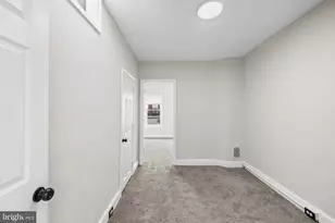318 Robinson Street N, Baltimore, MD 21224 - Photo 19