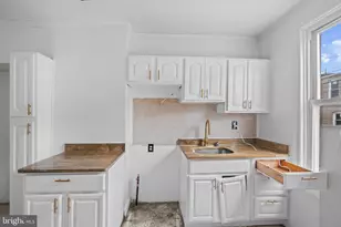 318 Robinson Street N, Baltimore, MD 21224 - Photo 15