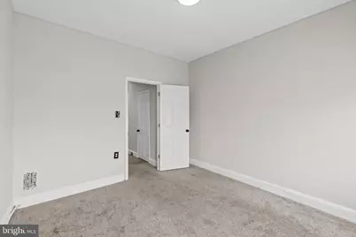 318 Robinson Street N, Baltimore, MD 21224 - Photo 17