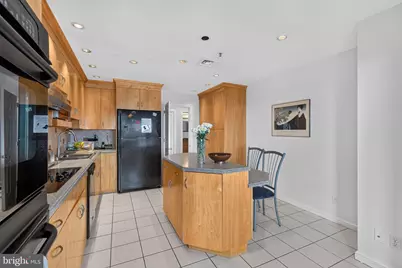 10 E Lee Street #1701, Baltimore, MD 21202 - Photo 7