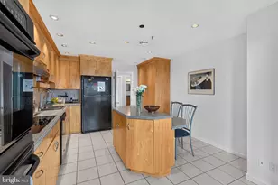 10 E Lee St, Baltimore, MD 21202 - Photo 7
