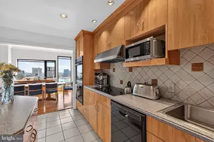 10 E Lee St, Baltimore, MD 21202 - Photo 9