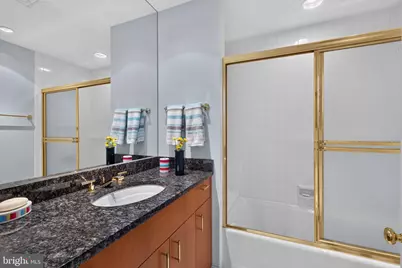 10 E Lee Street #1701, Baltimore, MD 21202 - Photo 23