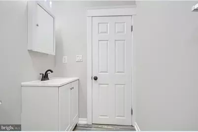240 N Monastery Avenue, Baltimore, MD 21229 - Photo 33