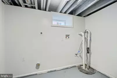 240 N Monastery Avenue, Baltimore, MD 21229 - Photo 37