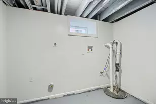240 N Monastery Ave, Baltimore, MD 21229 - Photo 37