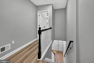 2820 Auchentoroly Terrace, Baltimore, MD 21217 - Photo 9