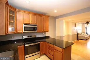 524 S Bouldin St, Baltimore, MD 21224 - Photo 13