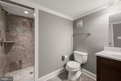 219 S Robinson Street, Baltimore, MD 21224 - Photo 33