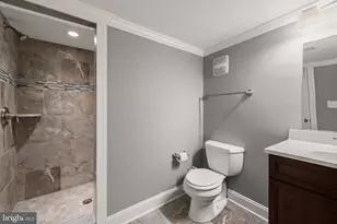 219 S Robinson St, Baltimore, MD 21224 - Photo 33