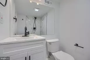 810 Mt Holly St, Baltimore, MD 21229 - Photo 25