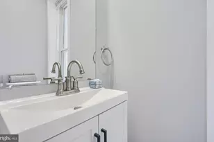 110 N Lakewood Ave, Baltimore, MD 21224 - Photo 19