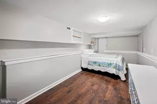 808 S Linwood Ave, Baltimore, MD 21224 - Photo 15