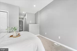 922 N Caroline St, Baltimore, MD 21205 - Photo 11