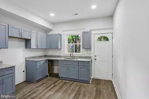 2615 Monument St, Baltimore, MD 21205 - Photo 7