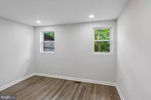 2615 Monument St, Baltimore, MD 21205 - Photo 9