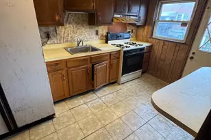 13 S Rosedale St, Baltimore, MD 21229 - Photo 5