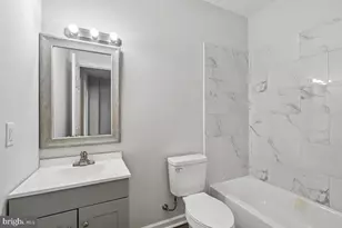 3708 Oakmont Ave, Baltimore, MD 21215 - Photo 15