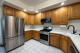 2008 E Lombard St, Baltimore, MD 21231 - Photo 13