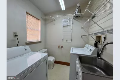 2008 E Lombard Street, Baltimore, MD 21231 - Photo 15