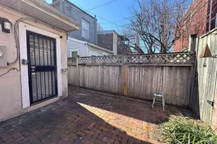 2008 E Lombard St, Baltimore, MD 21231 - Photo 39