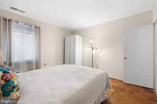 11 Hamill Rd, Baltimore, MD 21210 - Photo 23