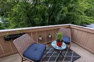 109 Cross Keys Rd, Baltimore, MD 21210 - Photo 21