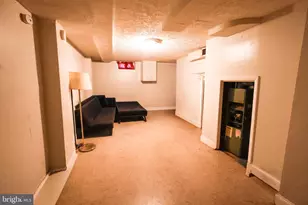 2035 Grinnalds, Baltimore, MD 21230 - Photo 17