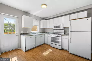 317 Font Hill Ave, Baltimore, MD 21223 - Photo 7