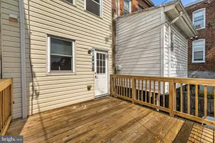 317 Font Hill Ave, Baltimore, MD 21223 - Photo 9