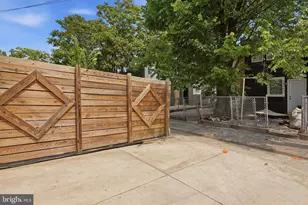 703 N Port St, Baltimore, MD 21205 - Photo 33