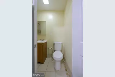 2818 N Calvert Street N, Baltimore, MD 21218 - Photo 21