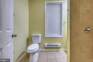 2818 N Calvert Street N, Baltimore, MD 21218 - Photo 9