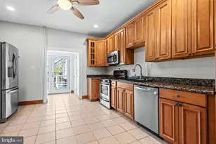 633 S Conkling St, Baltimore, MD 21224 - Photo 17