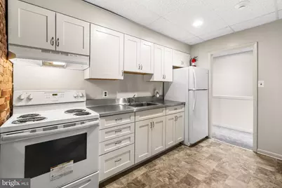 1502 W Mount Royal Avenue #3, Baltimore, MD 21217 - Photo 15