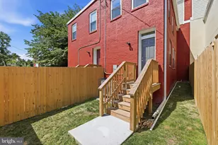 109 S Fulton Ave, Baltimore, MD 21223 - Photo 27