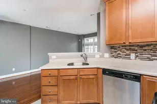 905 S Caroline St, Baltimore, MD 21231 - Photo 13