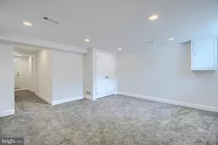 1007 Wildwood Pkwy, Baltimore, MD 21229 - Photo 25