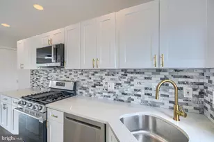 1007 Wildwood Pkwy, Baltimore, MD 21229 - Photo 7