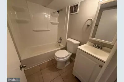 427 N Milton Avenue, Baltimore, MD 21224 - Photo 9